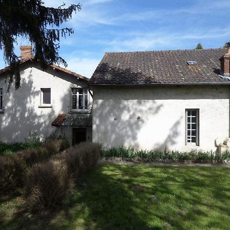L'Esquilon Chambre D'Hote Bed and Breakfast Thiat Exteriör bild