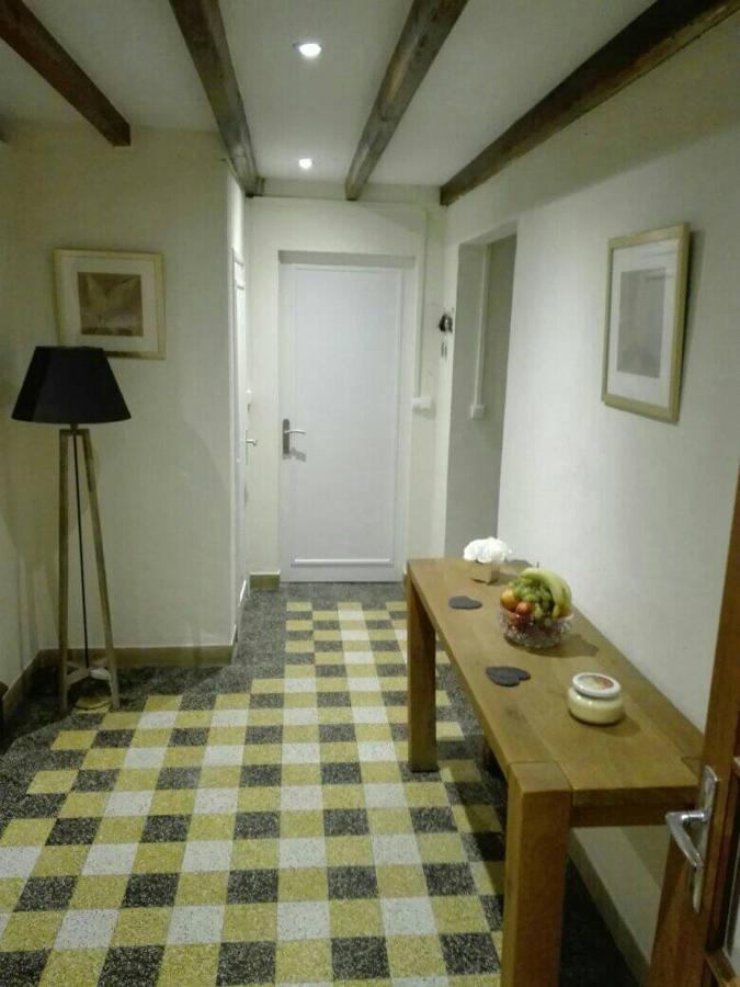 L'Esquilon Chambre D'Hote Bed and Breakfast Thiat Exteriör bild
