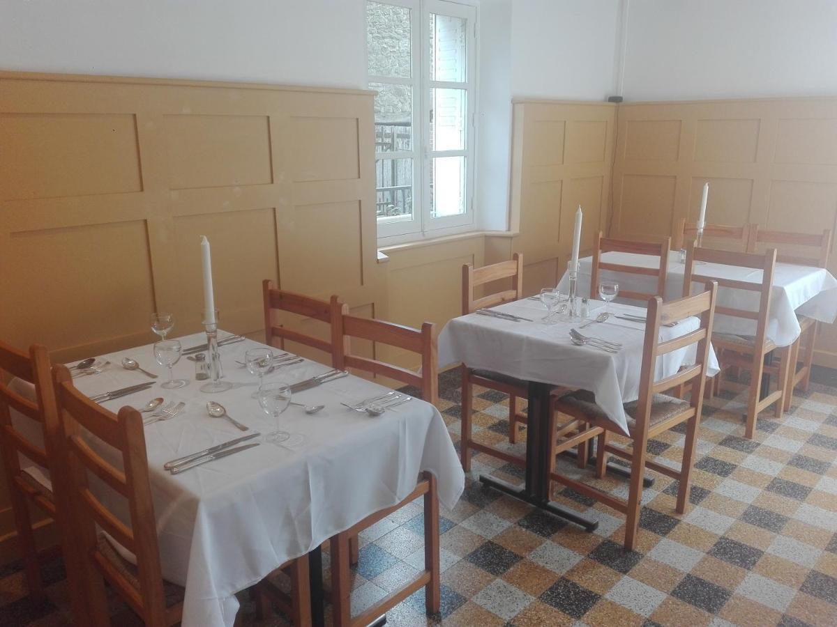L'Esquilon Chambre D'Hote Bed and Breakfast Thiat Exteriör bild